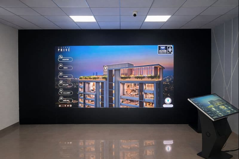 Partner Showcase Zone at VTL Experience Center with OEM product displays